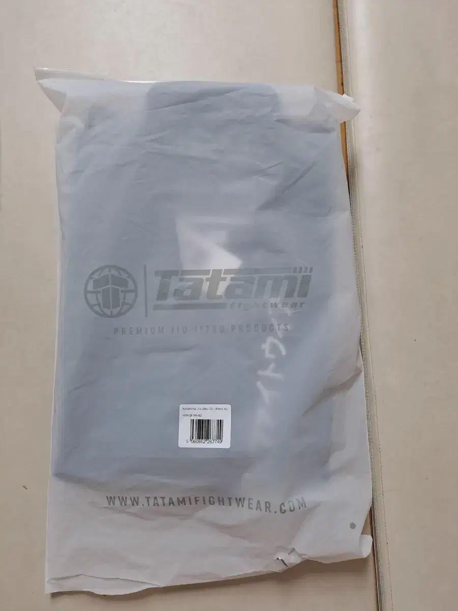 新品) タタミ カタカナ 柔術 Jiu-Jitsu 柔道着 ブラック A2