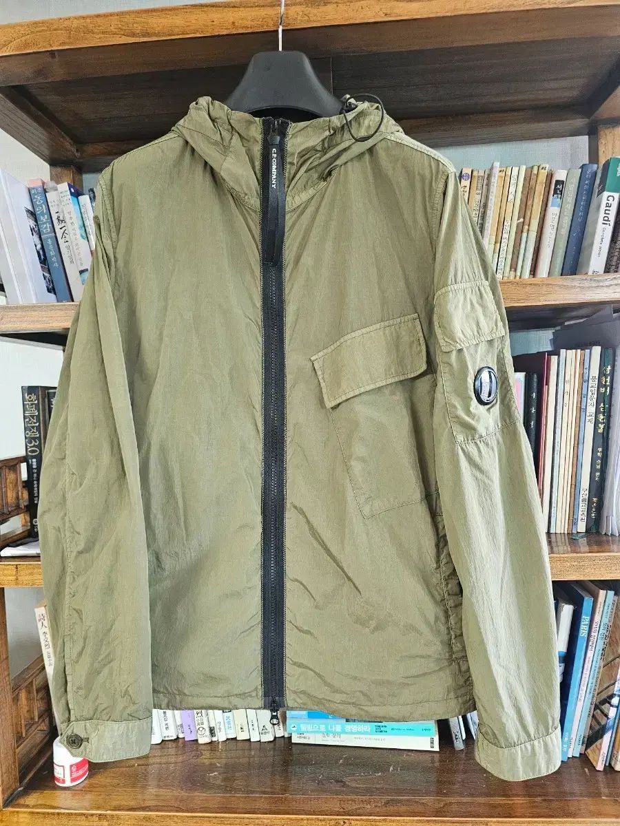 C P Company ナイロン フード ジャケット 出品 cp 씨피 l