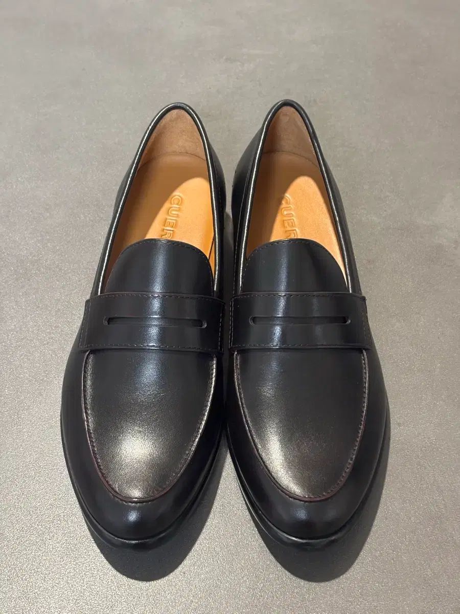 CUEREN ロンドン09 ローファー 新品