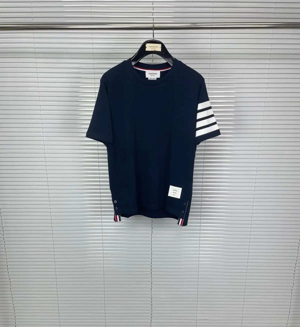 トム・ブラウン ネイビー 半袖Tシャツ 4本バー Tシャツ 今年購入