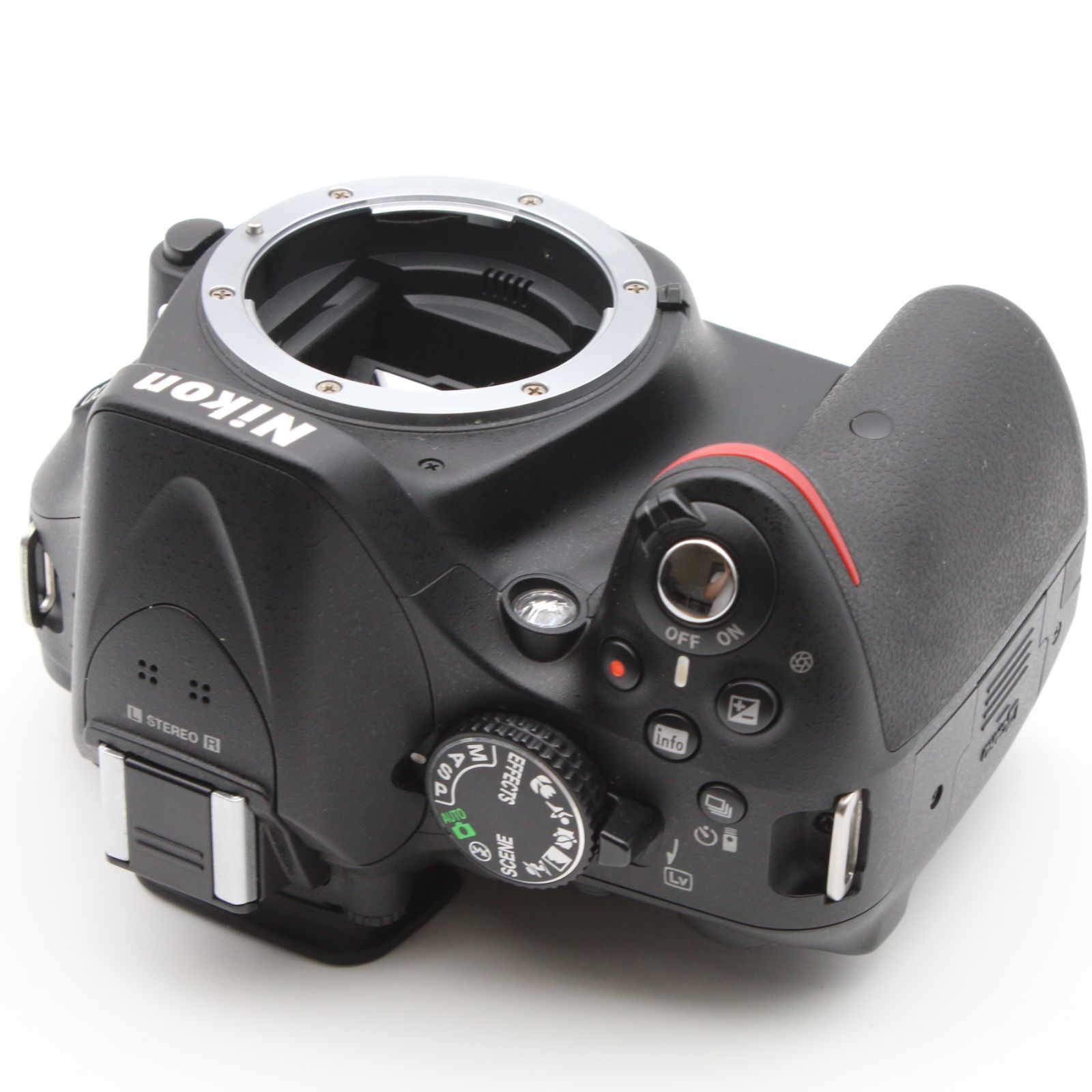 極上品】 Nikon D5200 レンズキット AF-S DX NIKKOR 18-55mm F3.5-5.6G 
