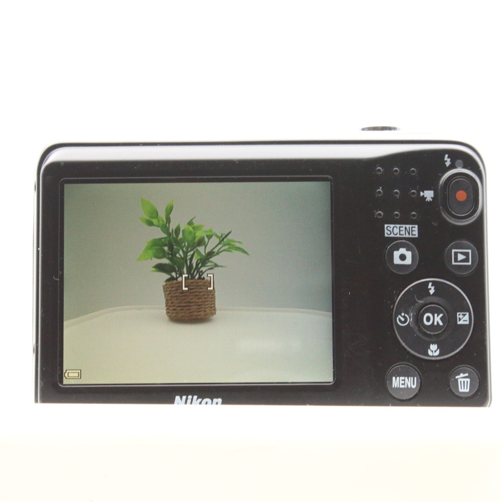 極上品】 Nikon COOLPIX A10 シルバー 光学5倍ズーム 1614万画素
