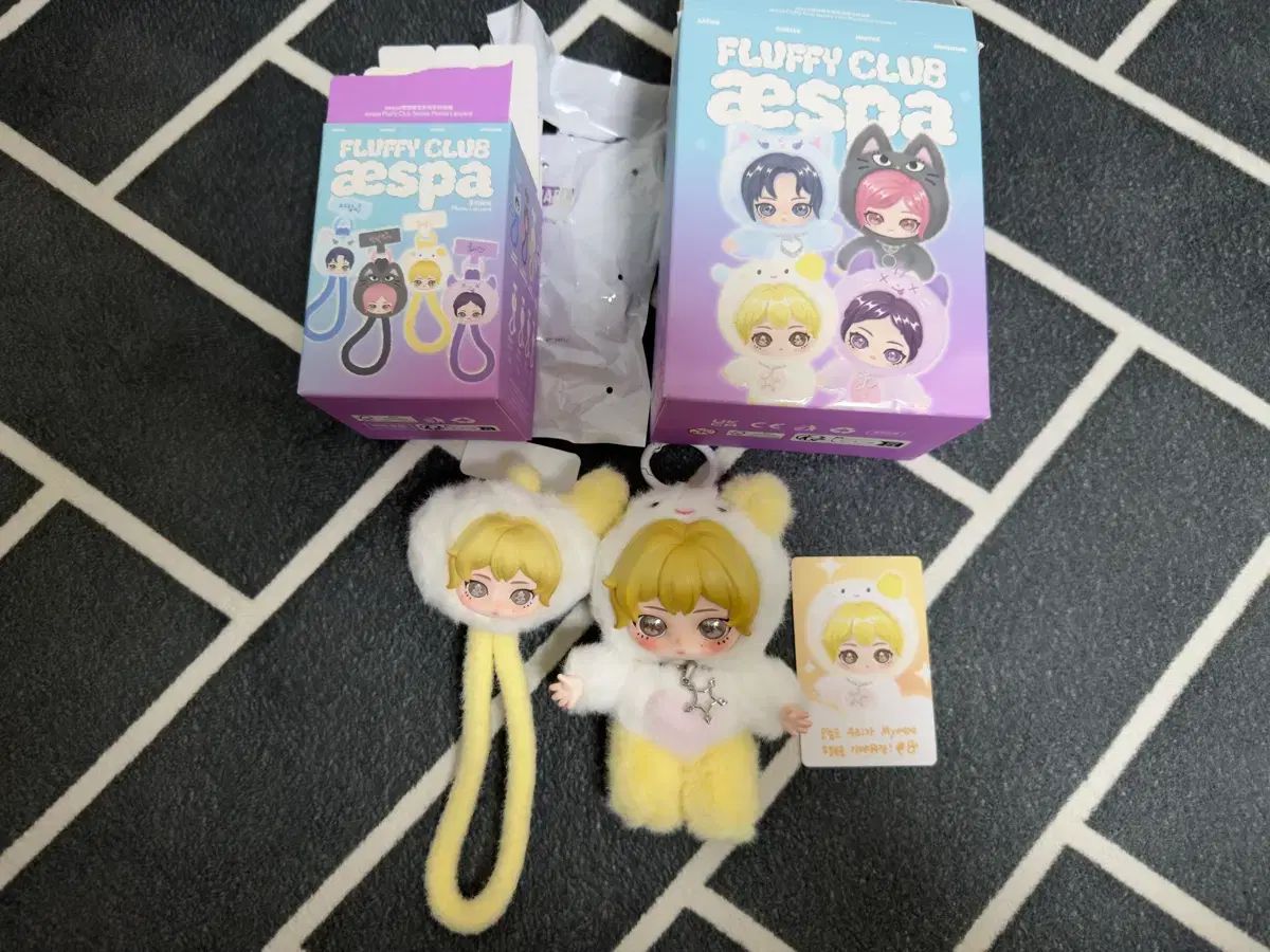 POP MART (ポップマート) aespa(エスパ) フラッフィー ぬいぐるみ ストラップ SET ウィンター