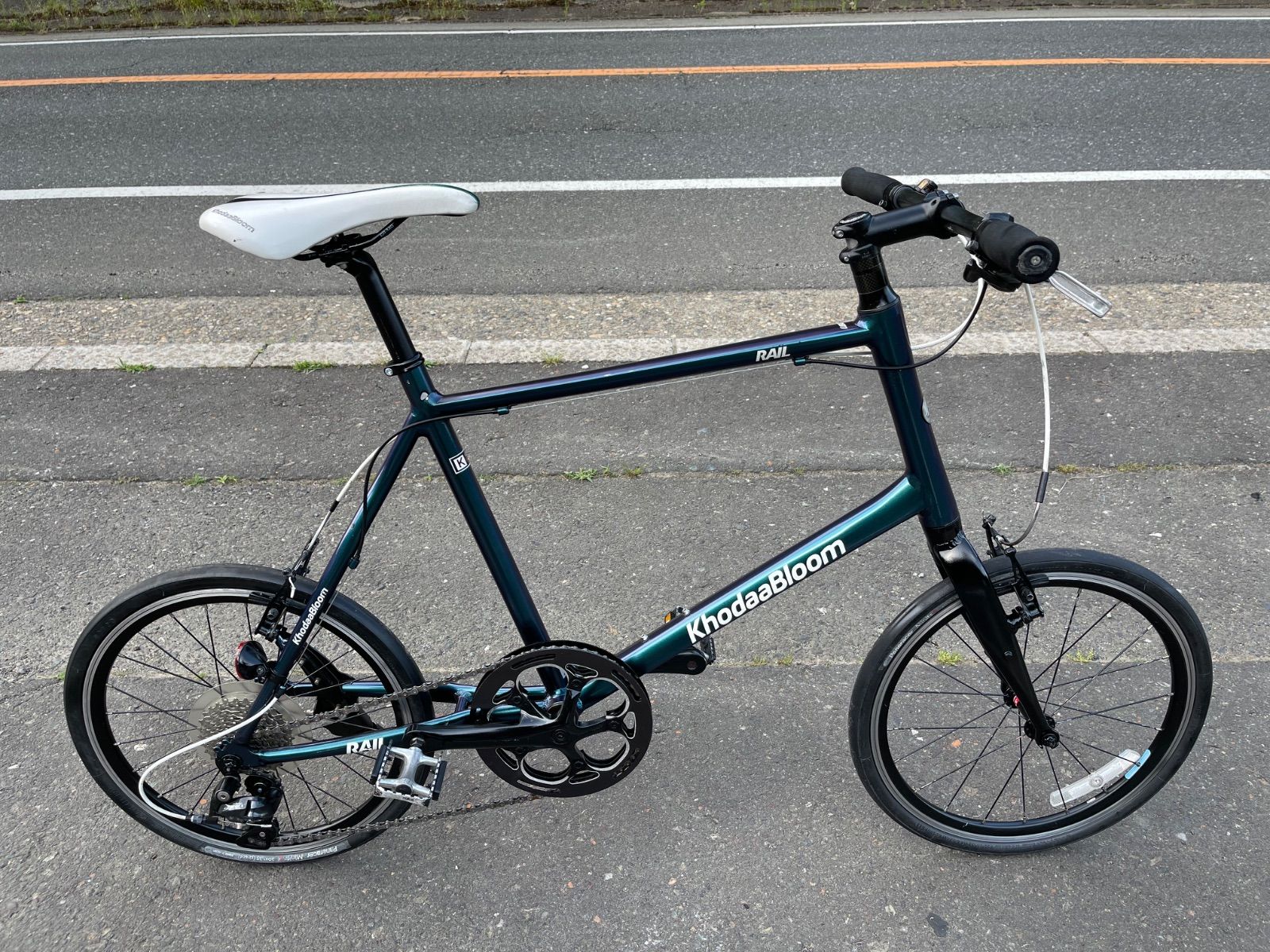 0370【即乘】送料無料 KhodaaBloom ミニベロ EAST L SHIMANO 9速 小径車 20インチ