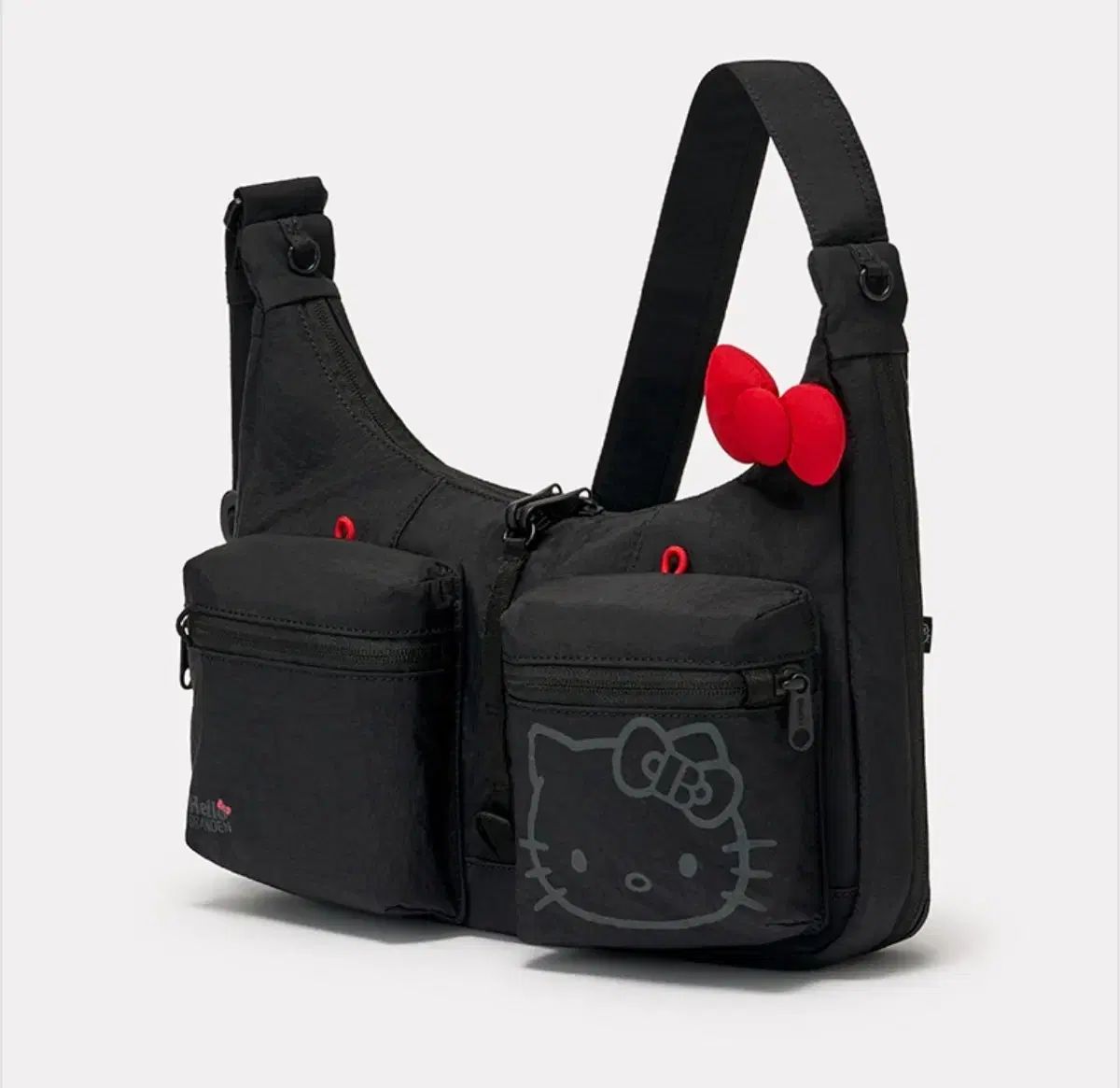 ブランドHELLO KITTY セイフ PLUS クロスバック ブラック (5/28順次発送)