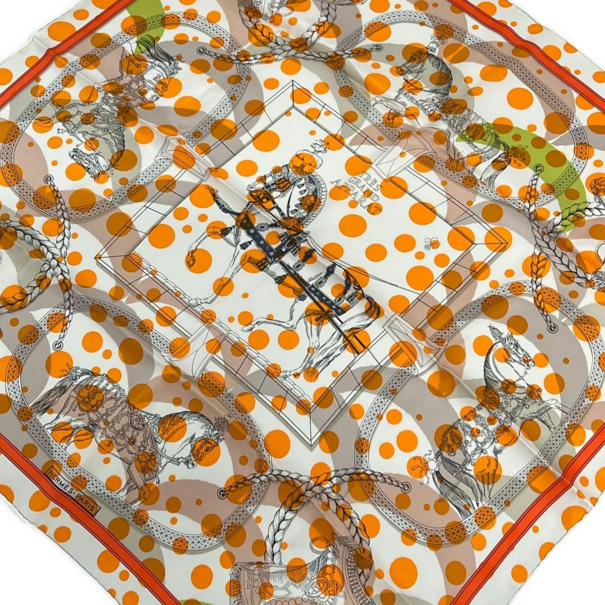 HERMES(エルメス) スカーフ美品 カレ70 オレンジ×アイボリー×マルチ TRES GRAND APPARAT