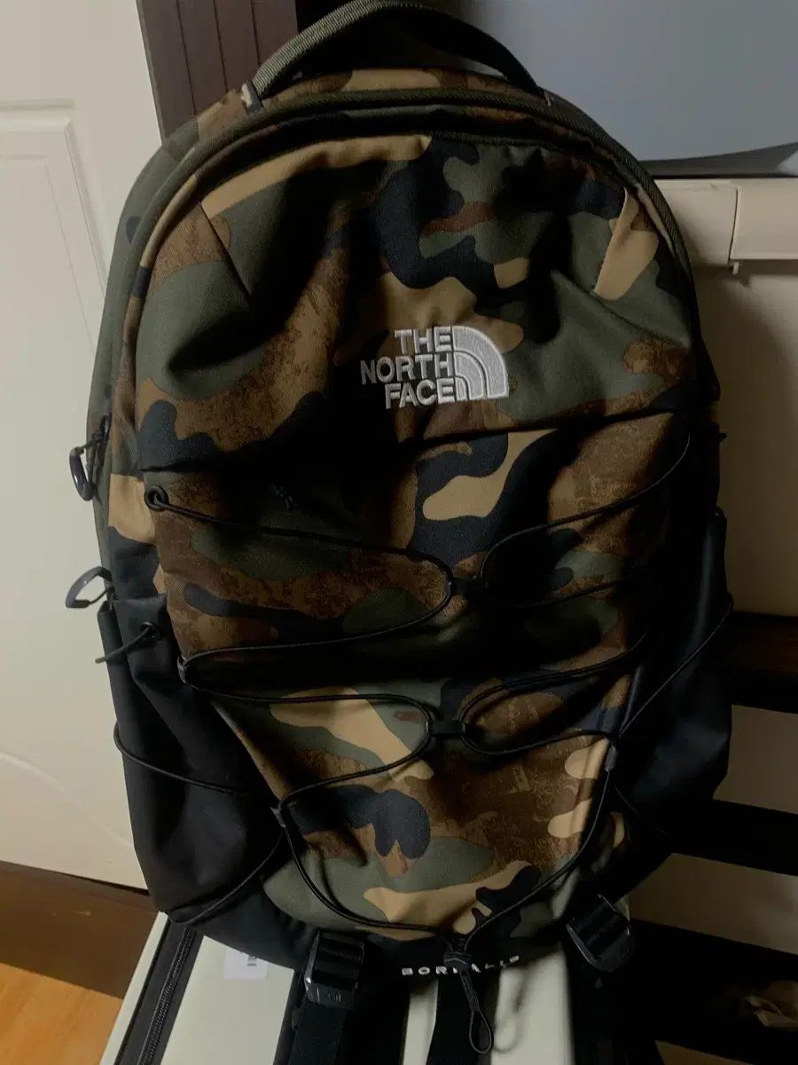 THE NORTH FACE ザノースフェイス カモフラージュ バックパック 希少な商品です