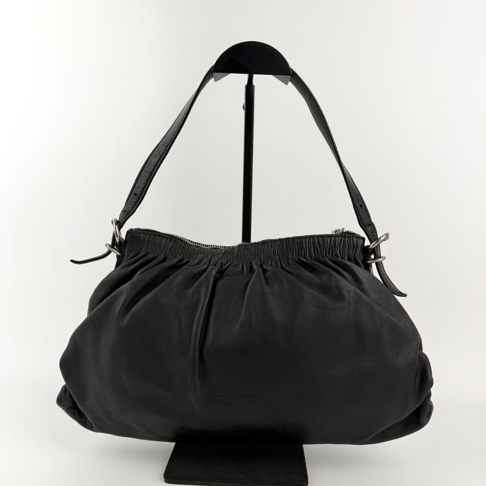 【中古】MIU MIU ミュウミュウ ショルダーバッグ ハンドバッグ ブラック レザー ヴィンテージ レディース【中古美品】HIBUOCHI VINTAGE hboc260518a09