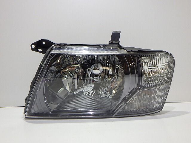 パジェロ 左ヘッドライト HID V75W 100-87419 100-87420 100-87507 コーティング クローム 260521066