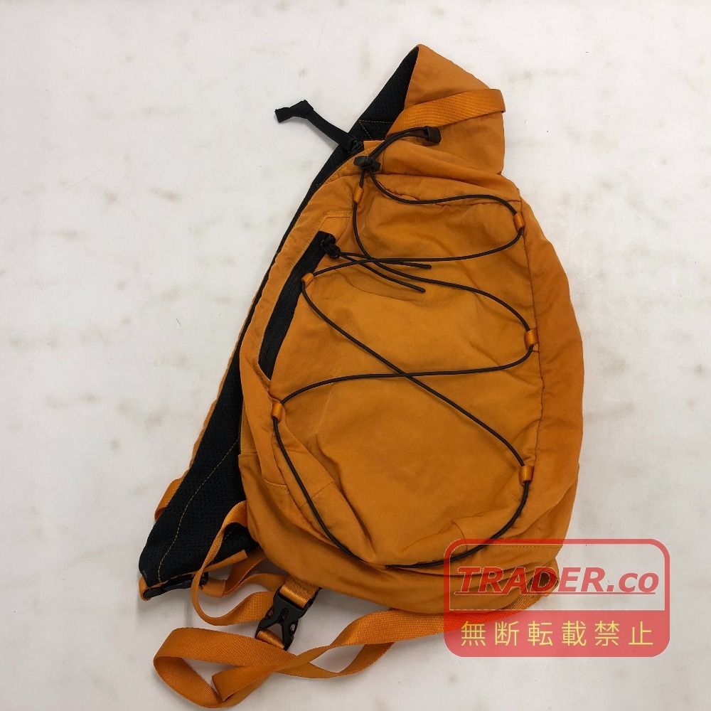 02w25198 シーピーカンパニー C.P.Company NYLON B CROSSBODY BACKPACK オレンジ メンズ タグあり ボディバッグ ナイロン 【中古品】
