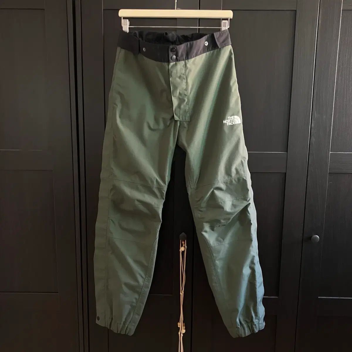 Sacai X The North Face ドライベントパンツ 45,747円
