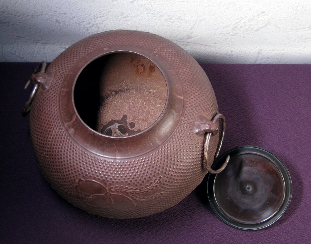 時代 天猫作 霰繰口釜 大西清右衛門極箱 幅：26cm 茶道具/26e035