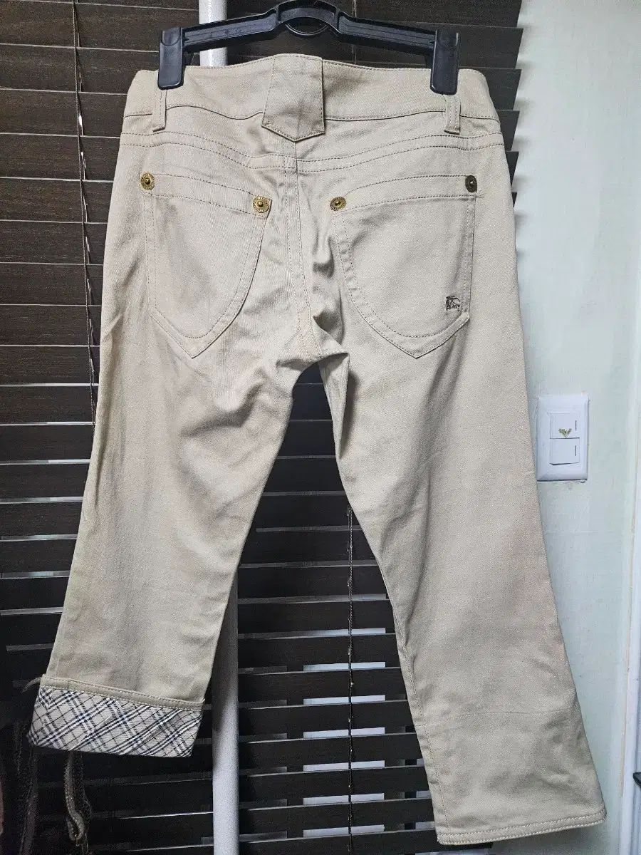 バーバリー レディース BURBERRY CHECK CAPRI ズボン POINT