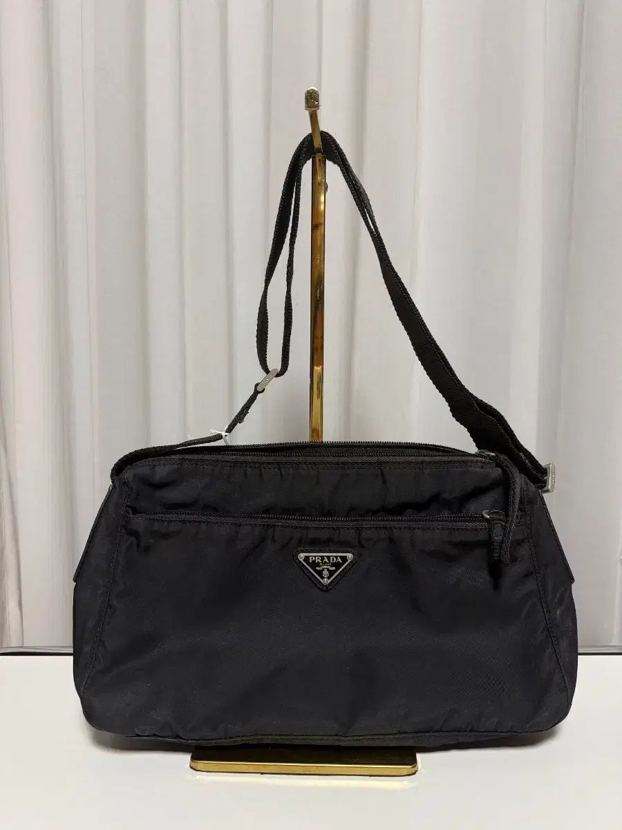A+級/正規品 PRADA プラダ バイカーバッグ ブラック