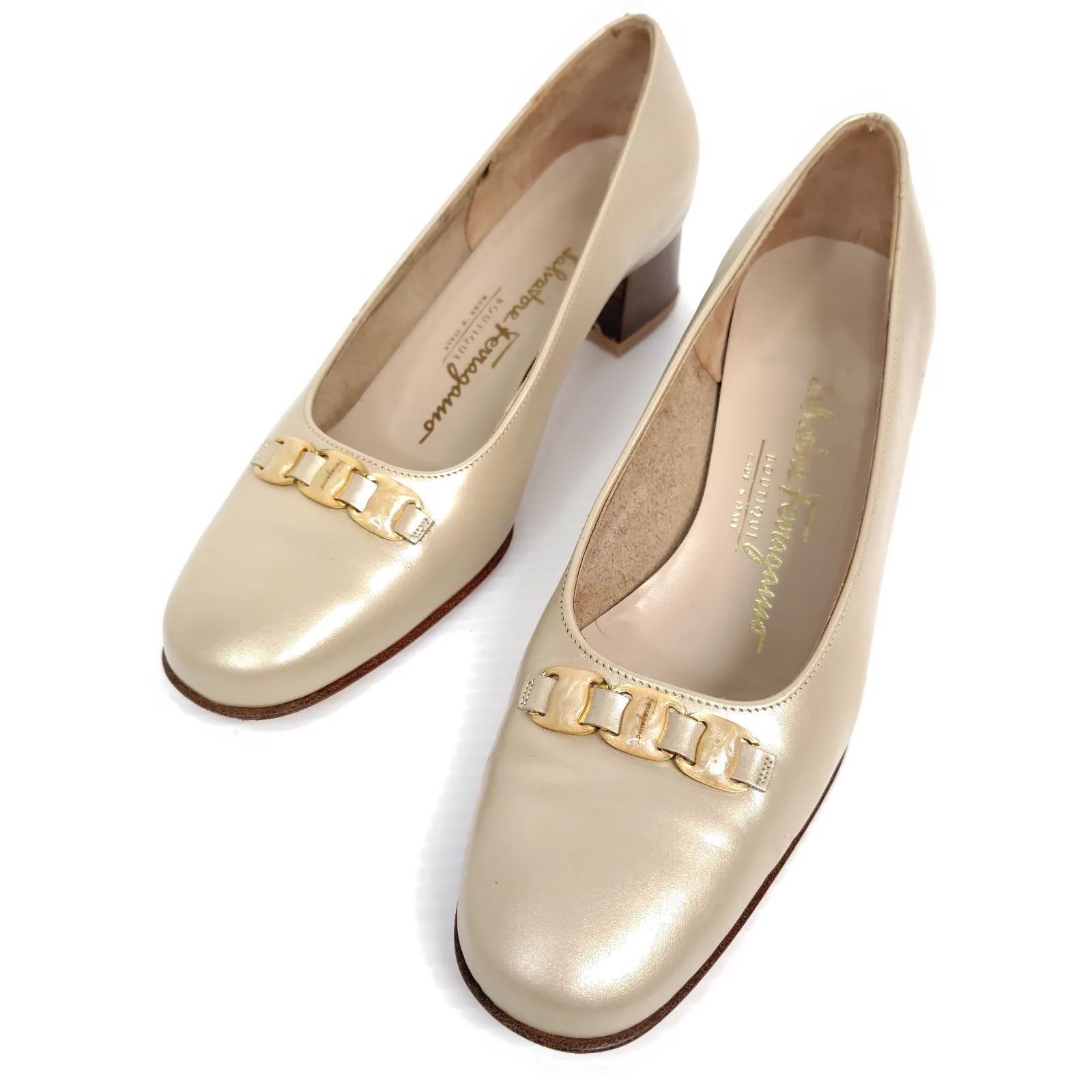 ★使用感少なめ美品★Salvatore Ferragamo フェラガモ パンプス 6C ローファー チェーンモチーフ パール