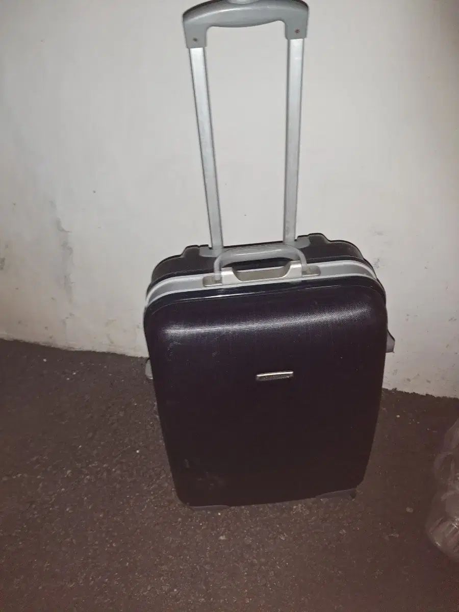 ブラック 旅行用 キャリアーバッグ 機内持ち込み