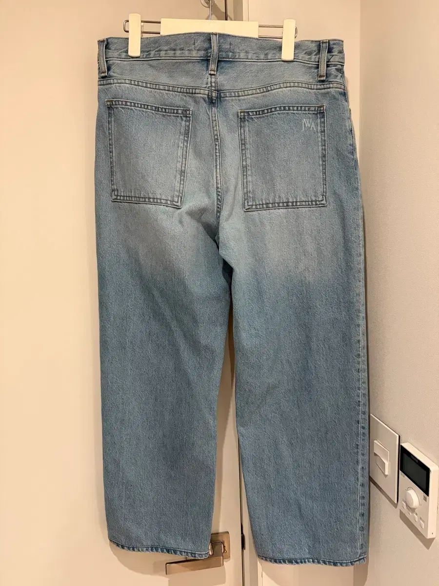 UNIQLO ユニクロ JW Kinloch Anderson(キンロックアンダーソン) JWA ストレートデニム 32サイズ (新品) UNIQLO ユニクロ JW Kinloch Anderson(キンロックアンダーソン) JWA ストレートデニム 32サイズ (新品)