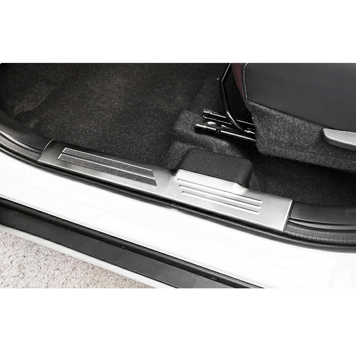 新品 AKUSESARI 対応 新型 フロンクス Fronx WDB3S WEB3S スカッフプレート サイドステップ スカッフプロテクトシートドアシルプレートインサイド インテリアパネル アクセサリー 車種専用設計 汚れ防止 傷防止 内側 ステンレス 4PC