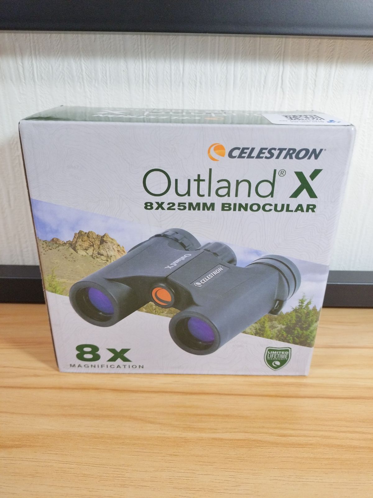 【新品・未使用】セレストロン Outland X 8x25mm 双眼鏡 CELESTRON