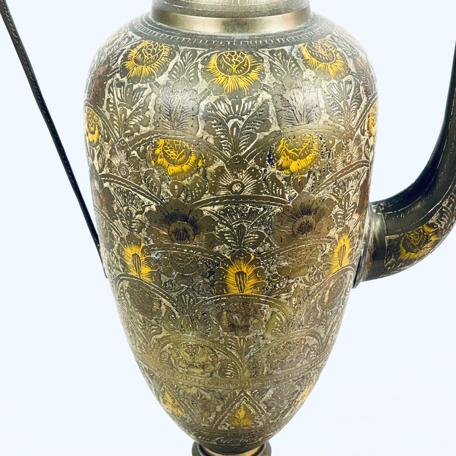 希少品】インド 真鍮製 アンティーク水差し 珍品 高さ81cm - メルカリ