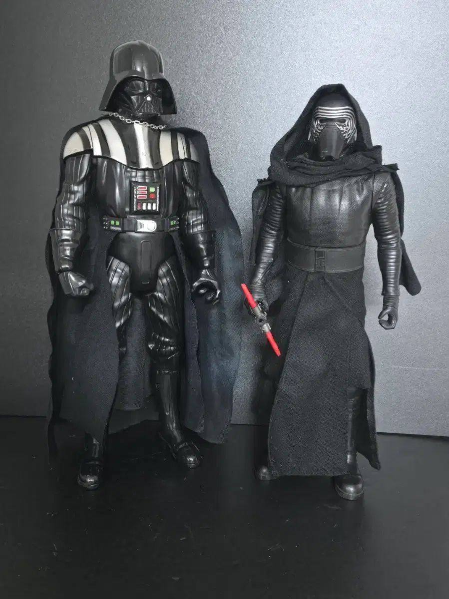 スター・ウォーズ ダース・ベイダー & カイロ・レン フィギュア