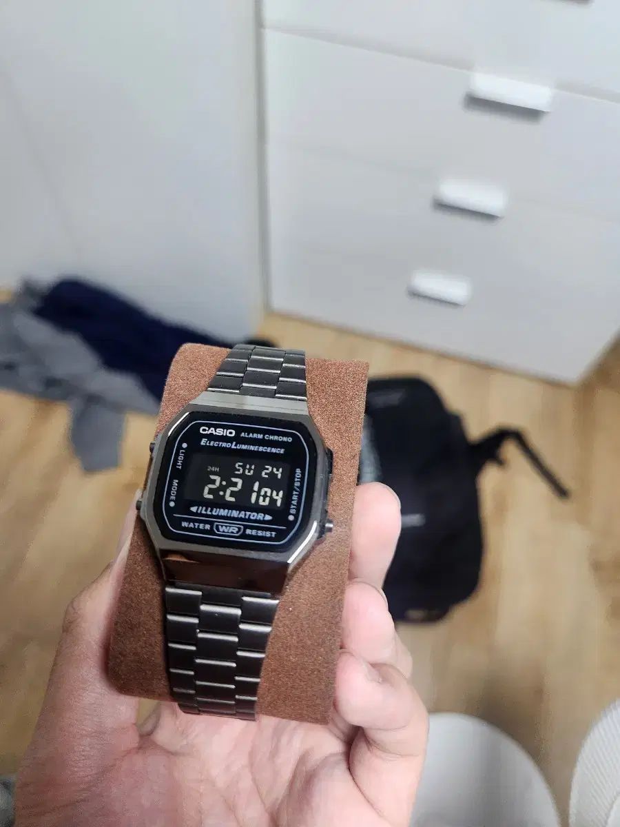 A-168WGG-1BDF CASIO カシオ (168)