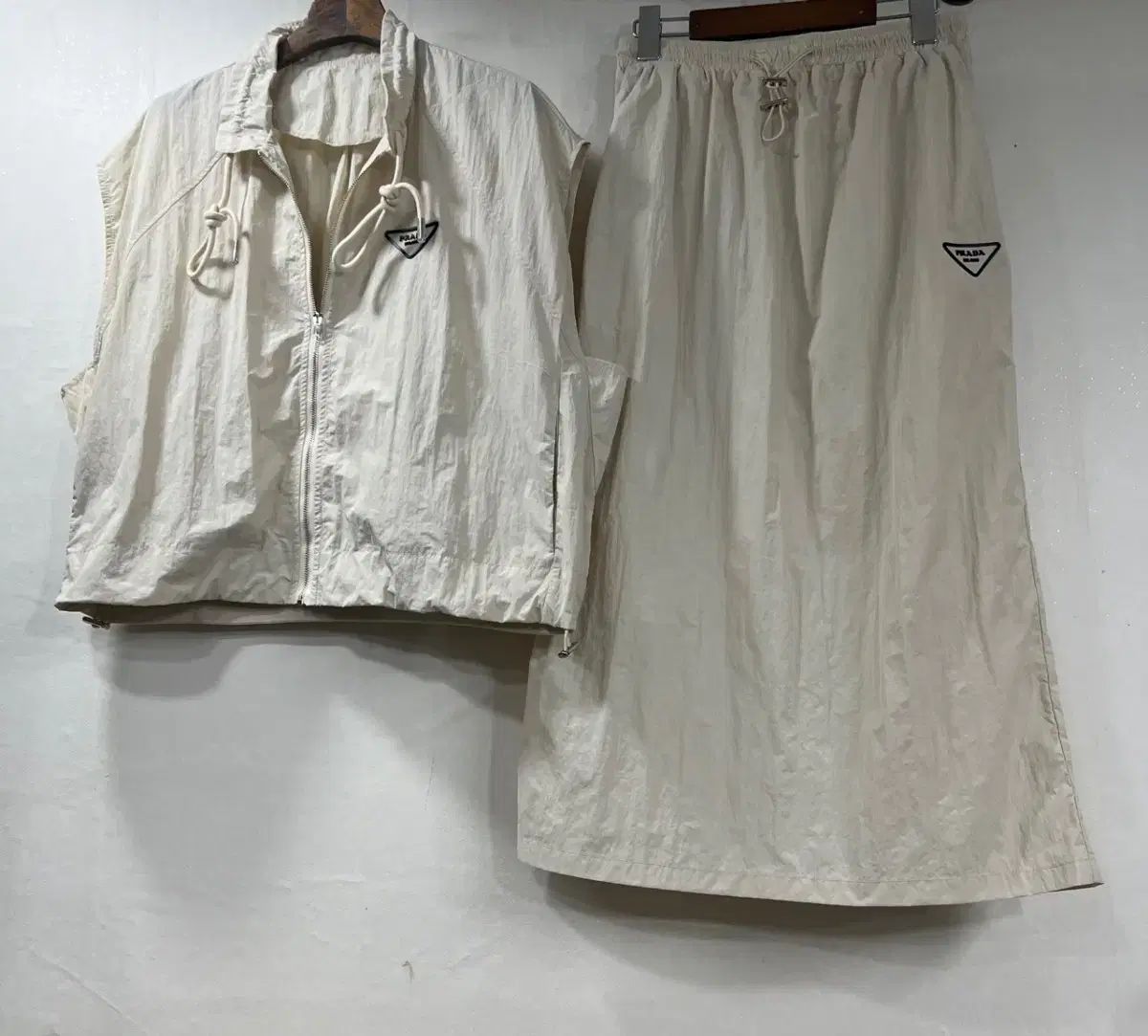 新品) プラダ セットアップ