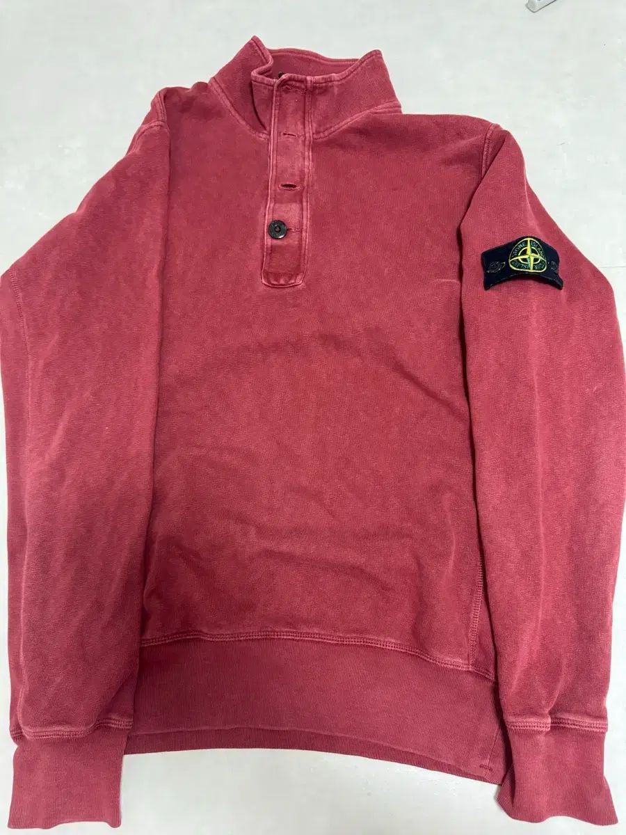ストーンアイランド ボタンネック スウェット バーガンディ 16ss
