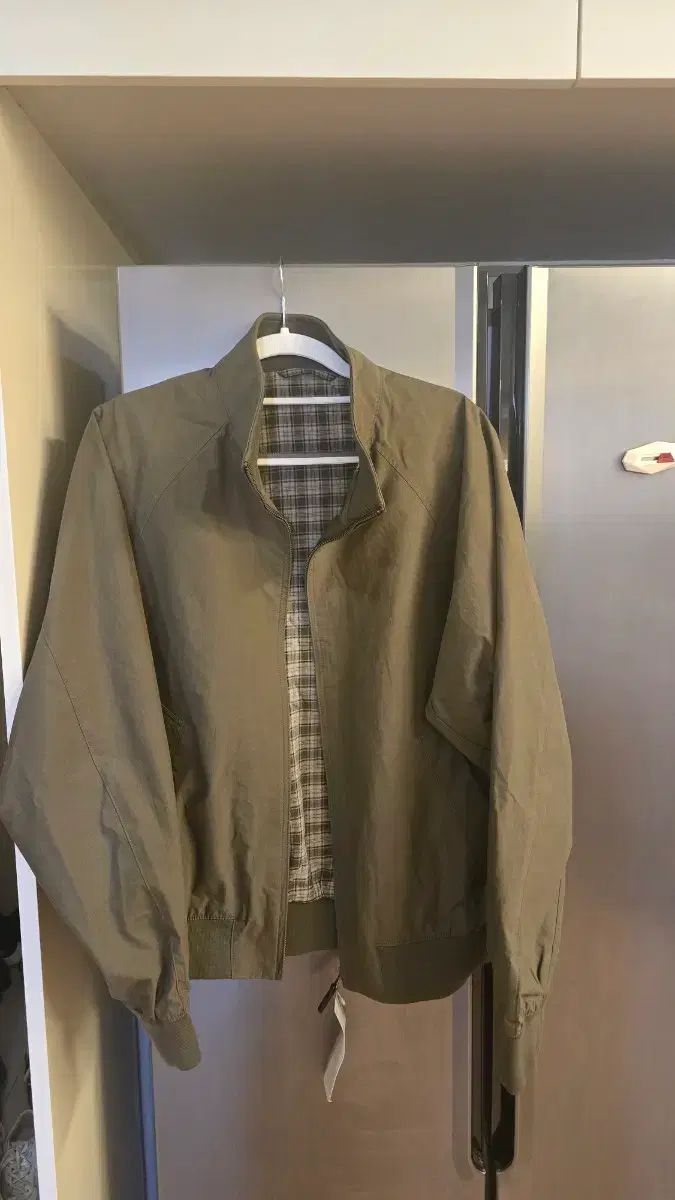 ユニクロ ハリントンジャケット L 新品