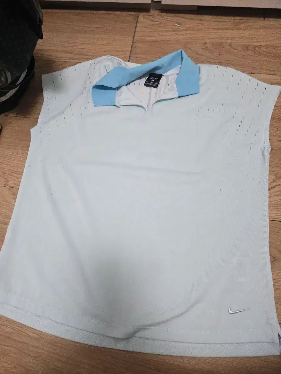ナイキ ドライフィット ポロTシャツ & スカート