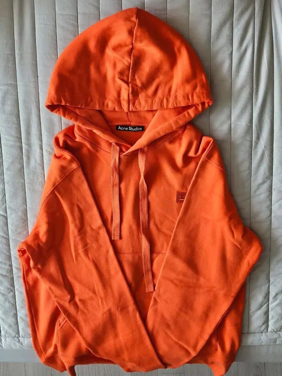 Acne Studios フェリス FACE パッチ フーディー (オレンジ)