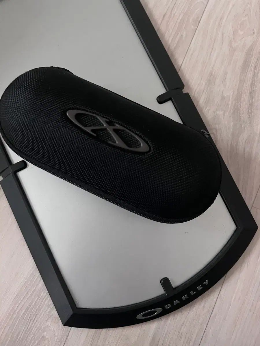 Oakley X Metal 刻印 Soft Case
