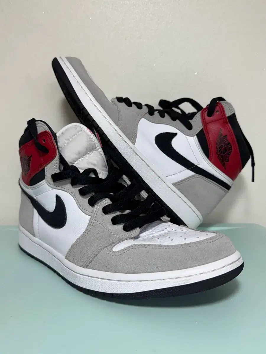 280 NIKE エア ジョーダン 1 ハイ スモーク グレー