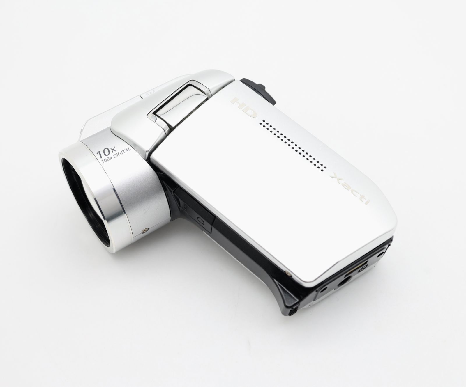 □完動品 SANYO Xacti DMX-HD1000 シルバー ビデオカメラ - メルカリ