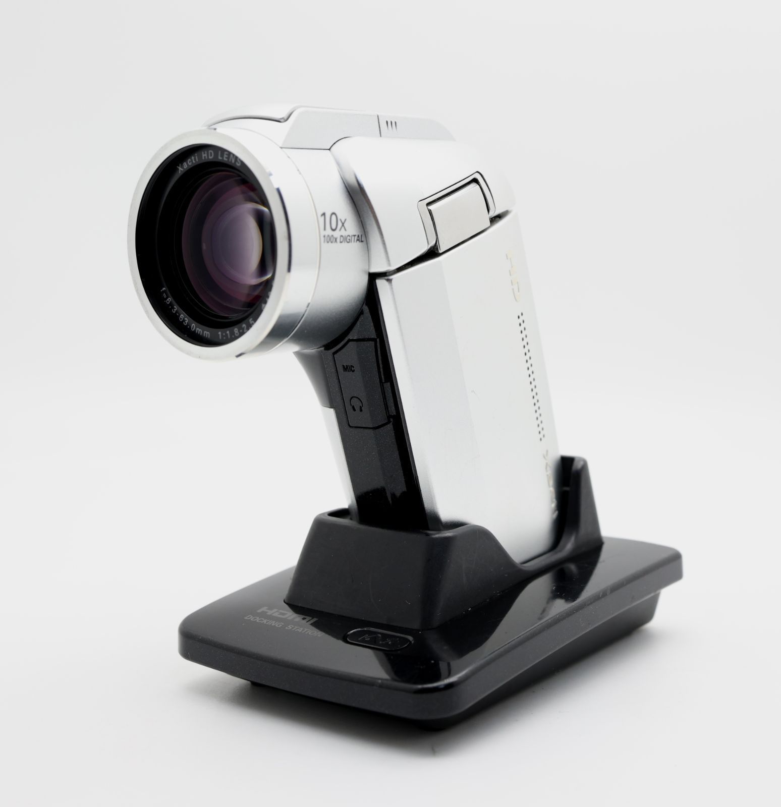 □完動品 SANYO Xacti DMX-HD1000 シルバー ビデオカメラ - メルカリ
