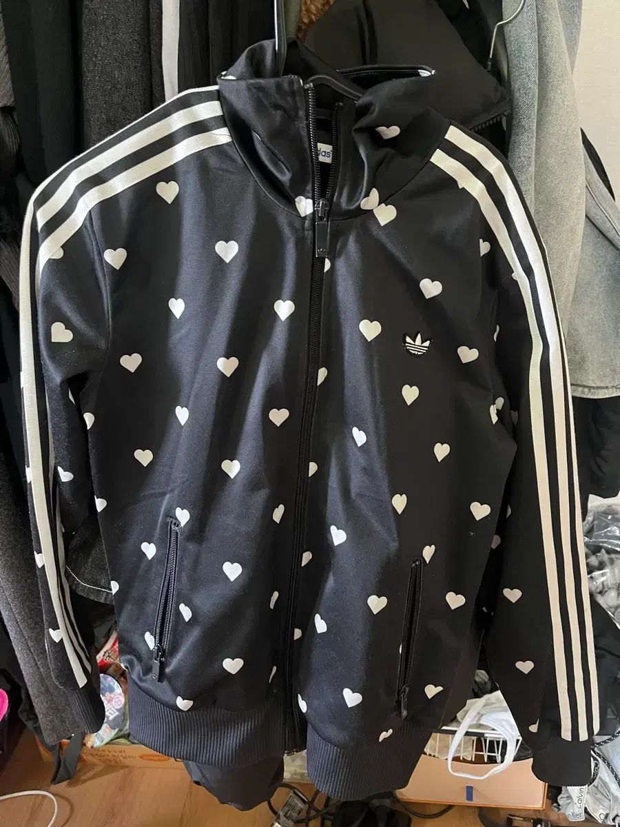 adidas ハートジャージ 95サイズ