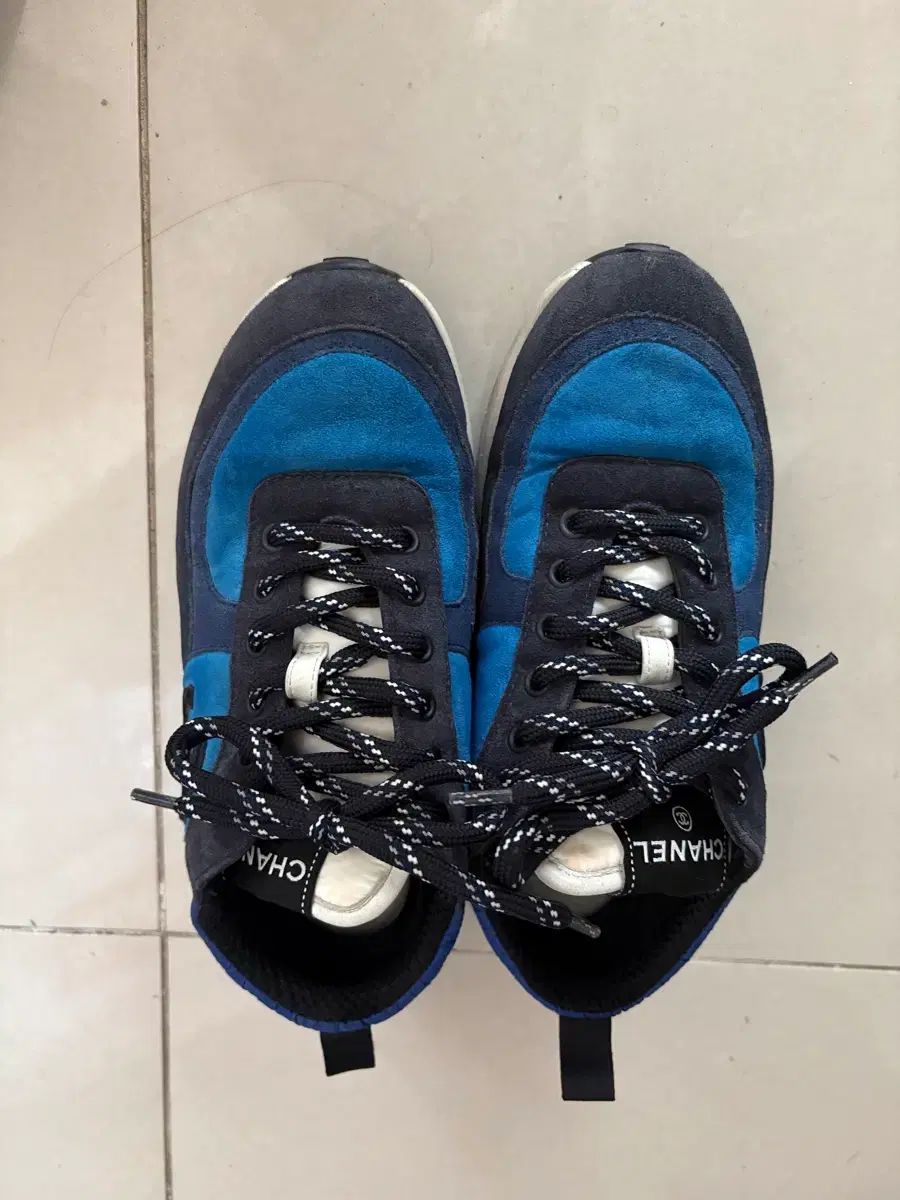 正規品 CHANEL スニーカー