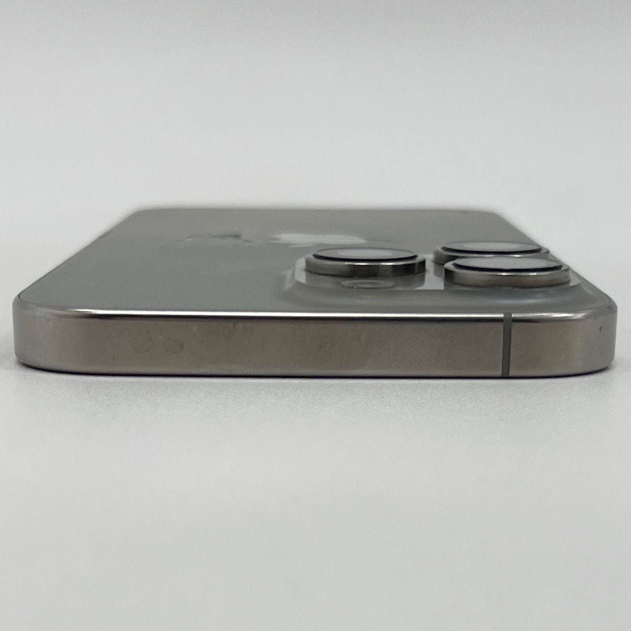 ジャンク】iPhone16ProMax 256GB ナチュラルチタニウム - メルカリ