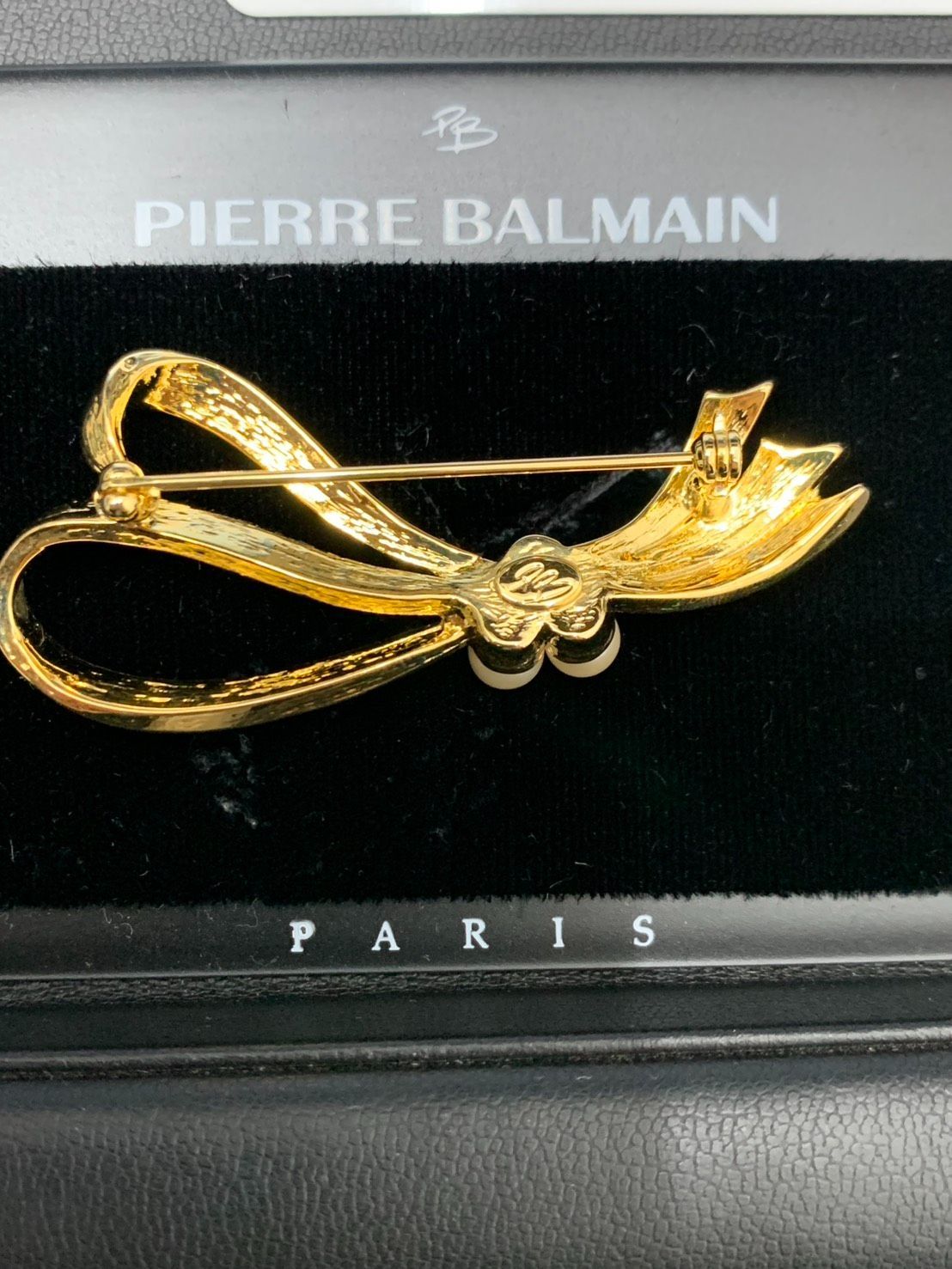 PIRRE BALMAIN ピエール・バルマン ブローチ - メルカリ