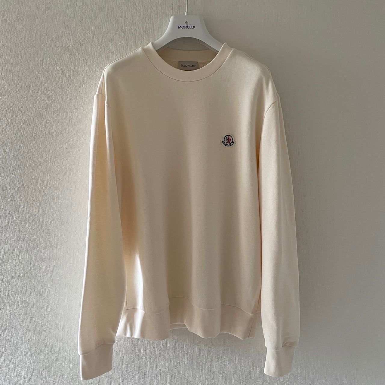Moncler シンプルワッペン トレーナー ivory 現行定価96800円 - メルカリ