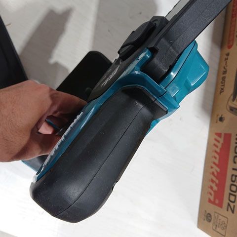 MAKITA　マキタ　MUC150DZ　18V　充電式ハンディソー　チェーンソー　本体のみ