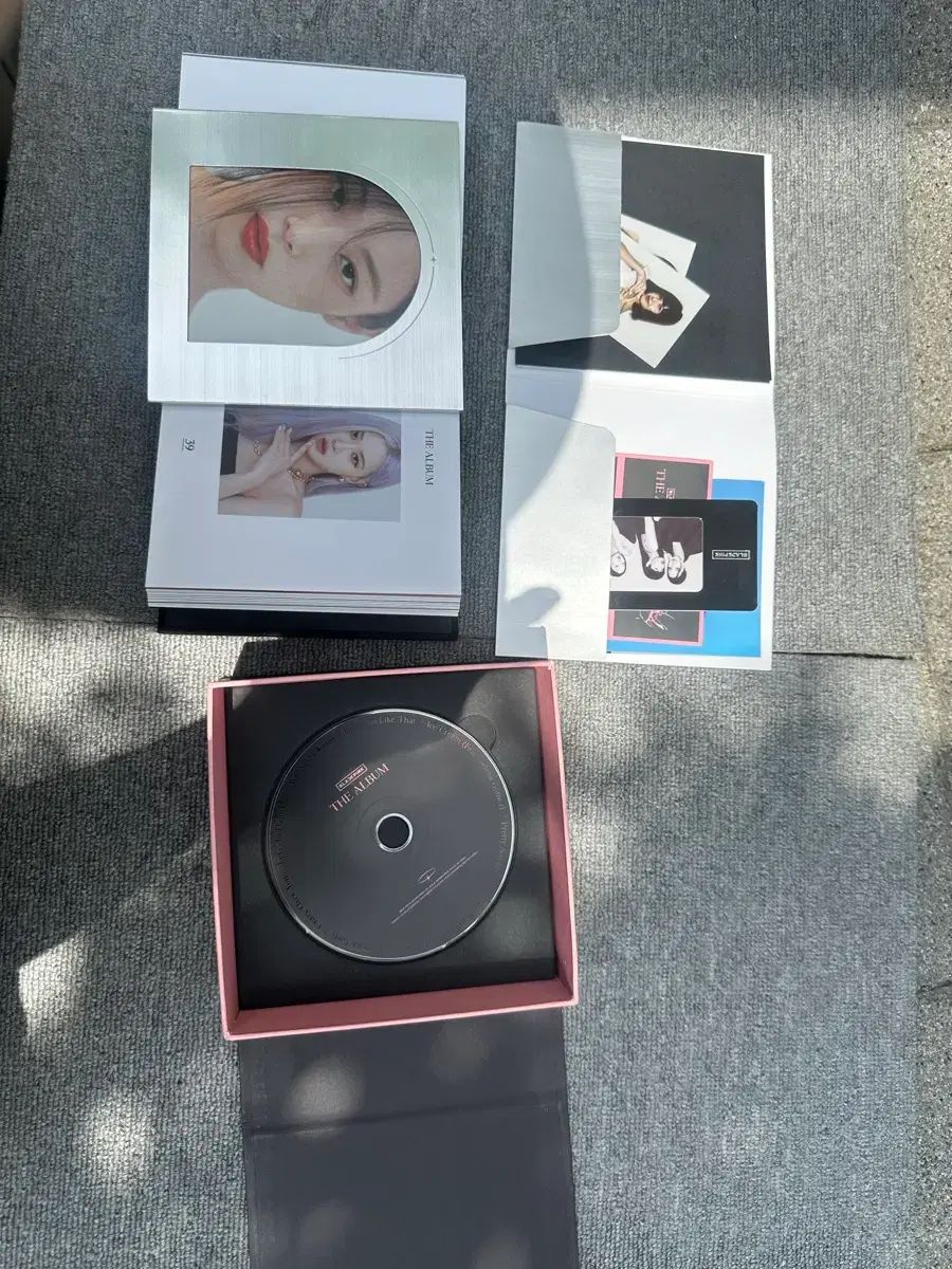 BLACKPINK 正規 1集 THE ALBUM 正規品 CD 写真集 フォトブック パッケージ