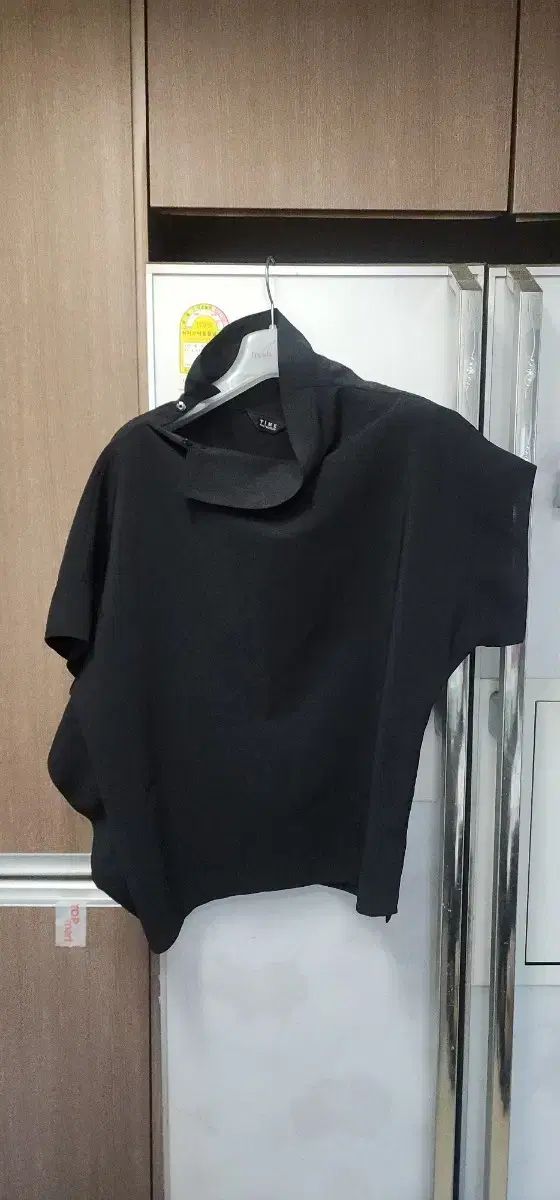 ハンサムタイム アシメトリー ブラウス
