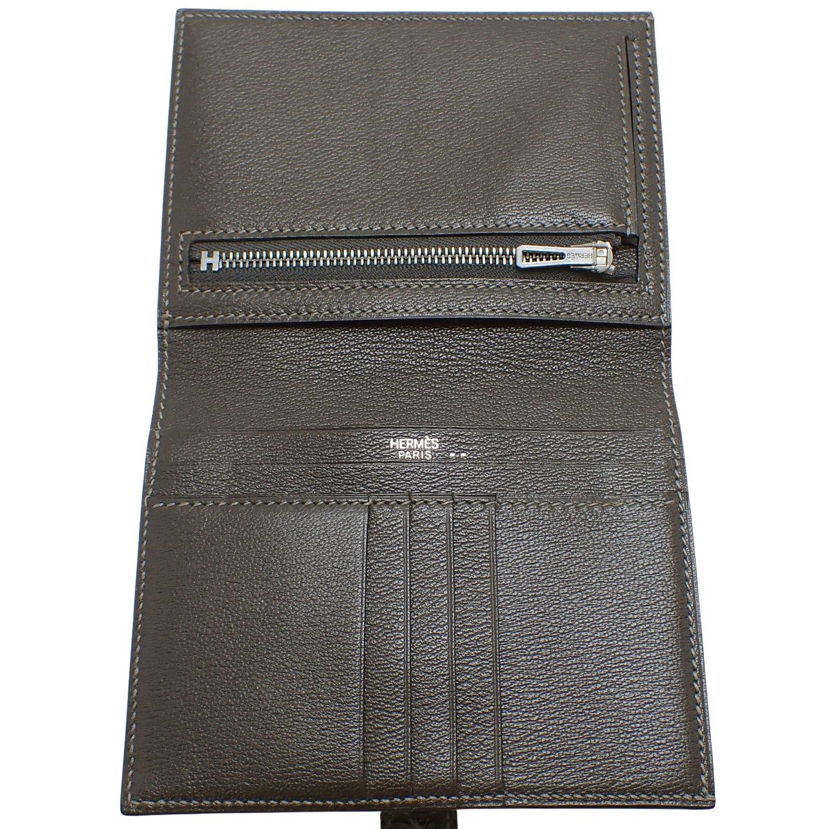 HERMES(エルメス) ベアンコンパクト グラファイト グレー ニロティカス クロコダイル パラジウム金具 シルバー金具 □I刻印 コンパクトウォレット 2つ折り 二つ折り 財布 小物 メンズ 40802192554【中古】【アラモード】 HERMES(エルメス) ベアンコンパクト グラファイト グレー ニロティカス クロコダイル パラジウム金具 シルバー金具 □I刻印 コンパクトウォレット 2つ折り 二つ折り 財布 小物 メンズ 40802192554【中古】【アラモード】