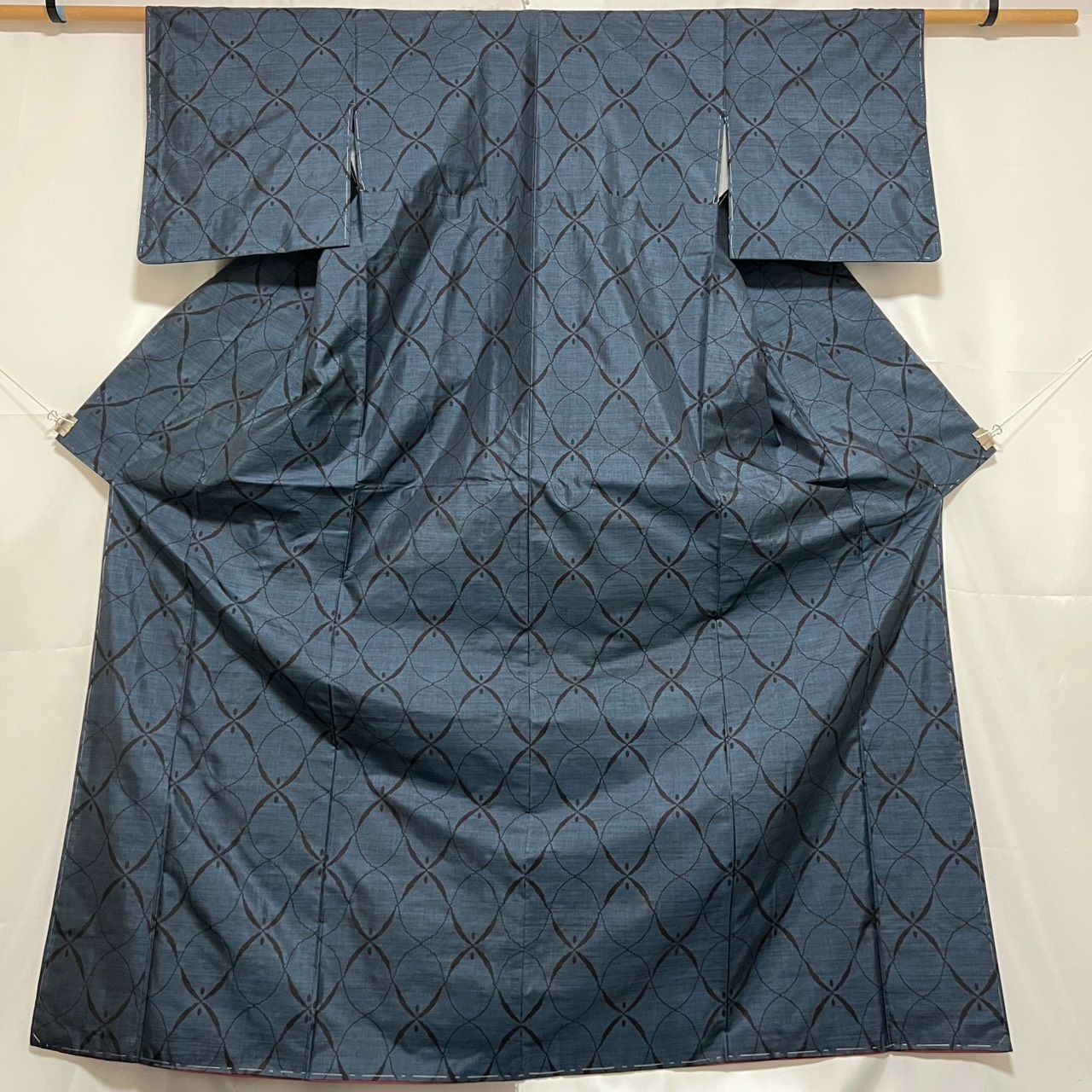 K079 美品 大島紬 しつけ糸付き 身丈168cm トールサイズ 立湧 幾何学