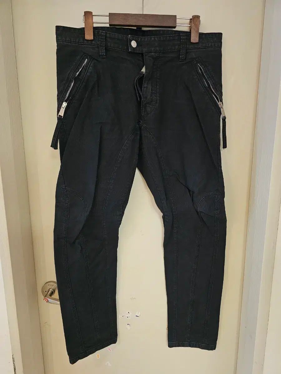 正規品 DSQUARED2 ディスクエアード2 ブラック ジッパー バイカー パンツ 48