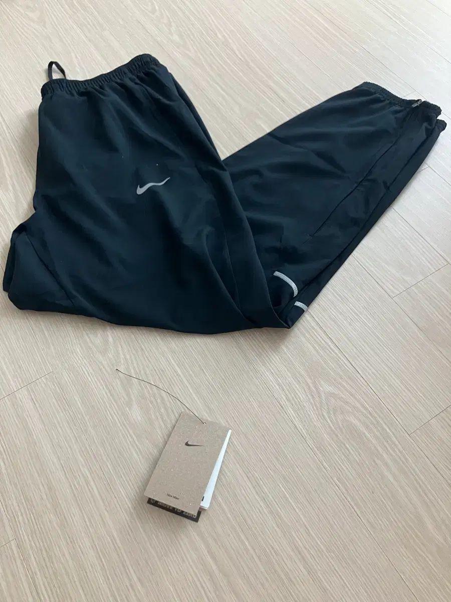 ナイキ ドライフィット ウーブン ランニングパンツ / 85 (L) サイズ