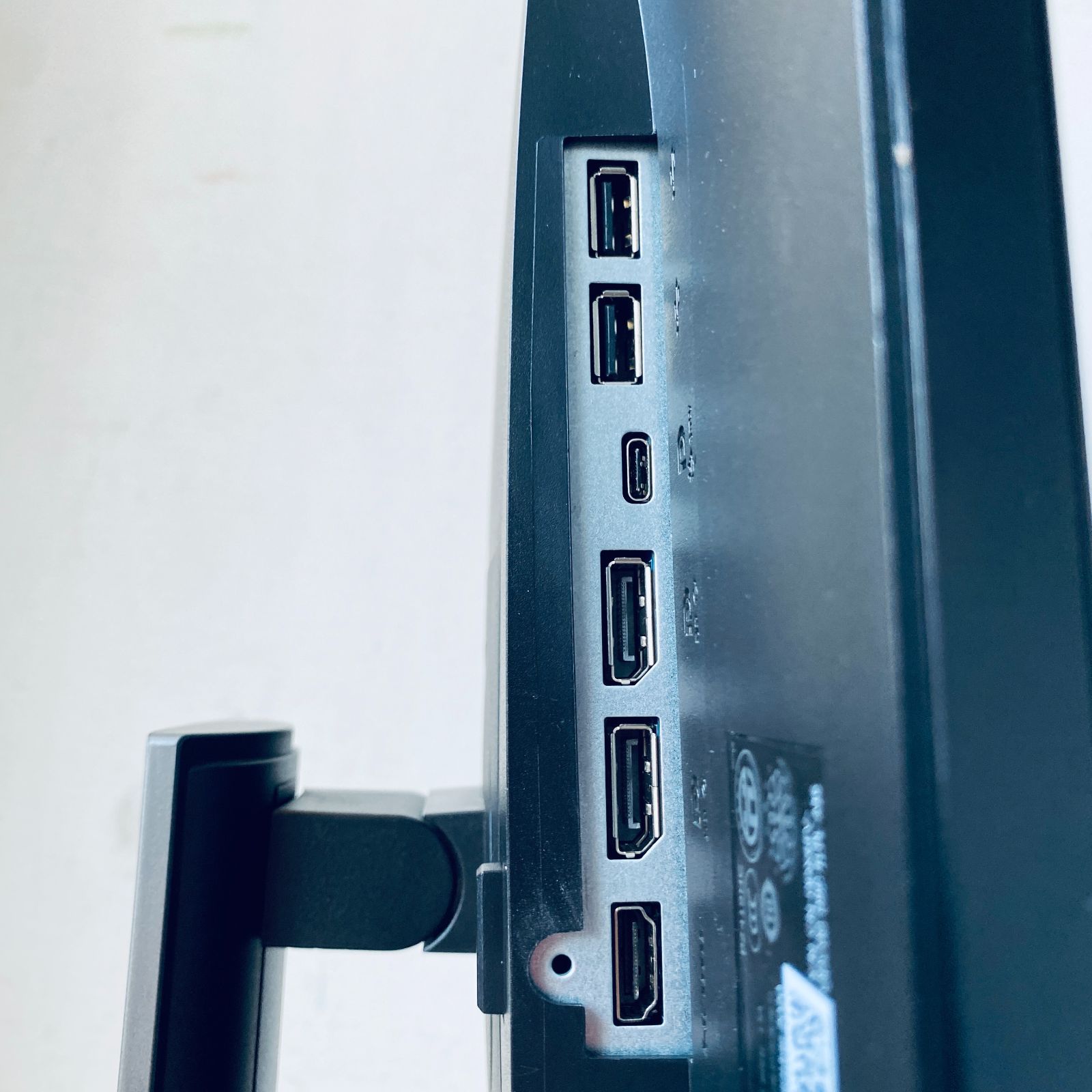 美品】DELL P2419HC 23.8インチ USB-Cモニター - メルカリ