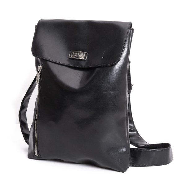 ジャンポールゴルチエJean Paul GAULTIER メタルプレートフラップショルダーバッグ 黒