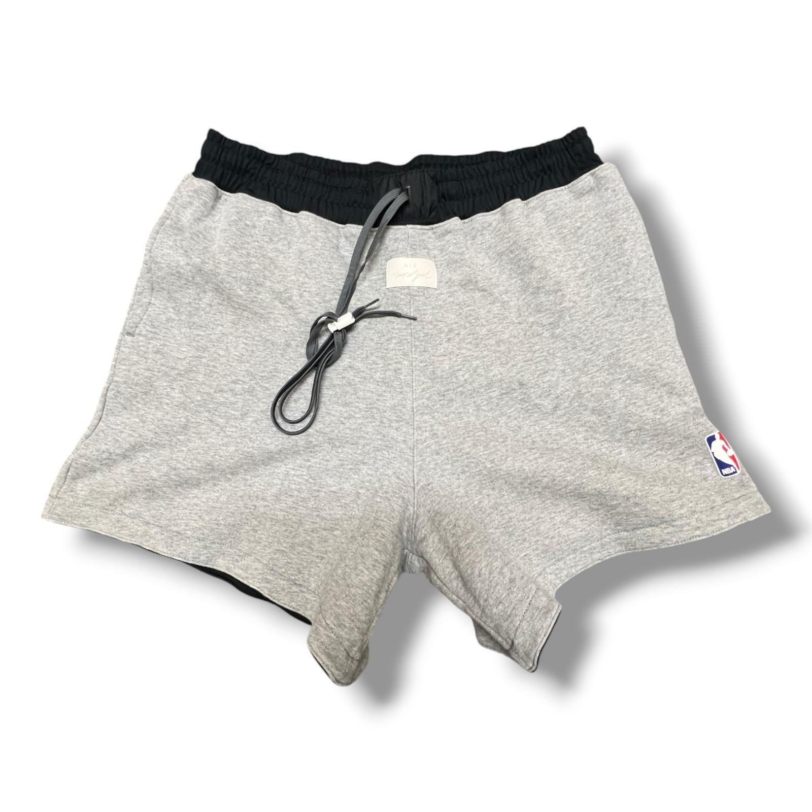 NIKE × FEAR OF GOD Reversible Shorts Summit White リバーシブルショーツ ハーフパンツ サミットホワイトFOG コラボ ナイキ × フィアオブゴッド AR0627 グレー×ホワイト L （15846M）